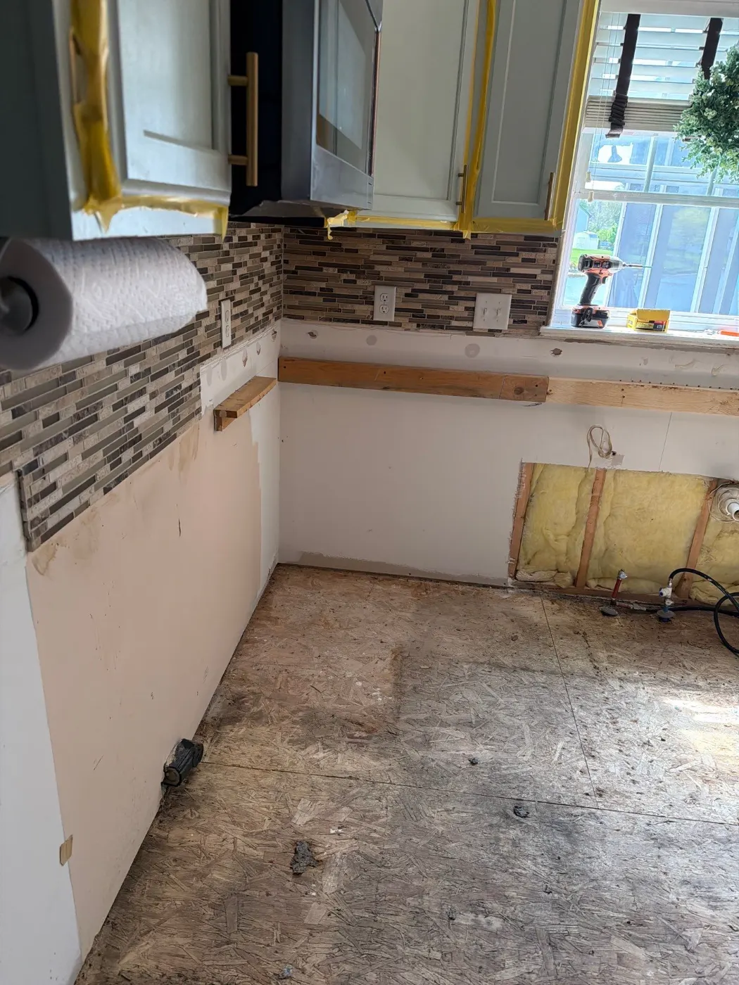 Containment setup for mold remediation in Pike home